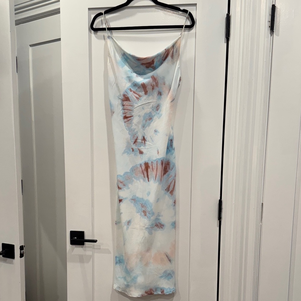 Elegant Tie-Dye Midi Dress with Spaghetti Straps